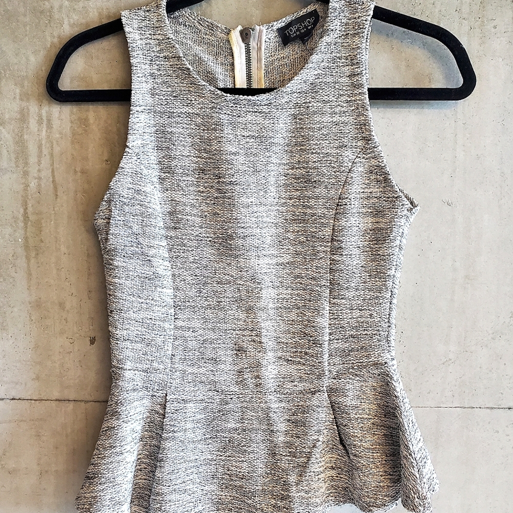 TOPSHOP Peplum Top / Grey / US4